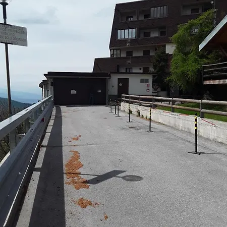 Residenza-condominio Orsa Maggiore 아파트 *