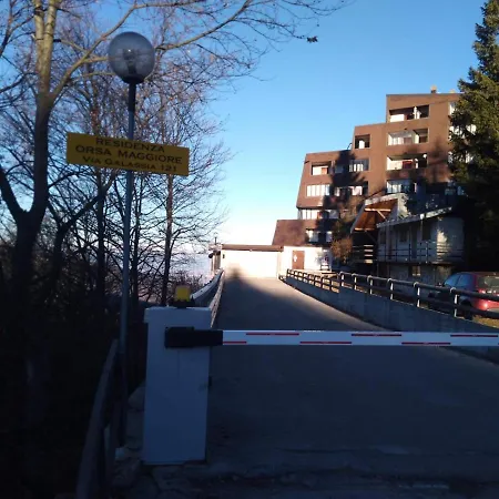 Residenza-condominio Orsa Maggiore 아파트